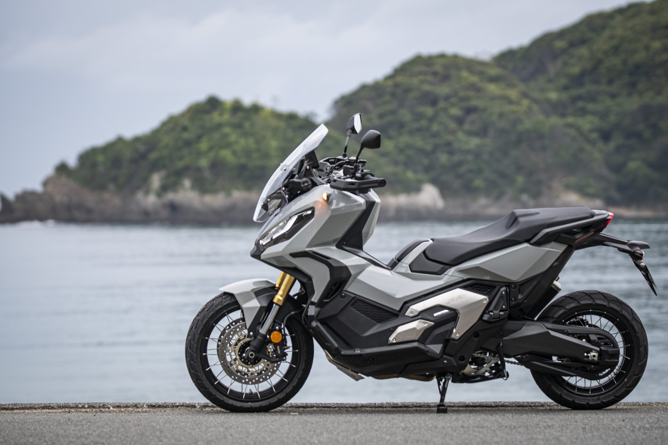 送料無料/新品 ホンダX-ADV750用モーターサイクルバランスバー