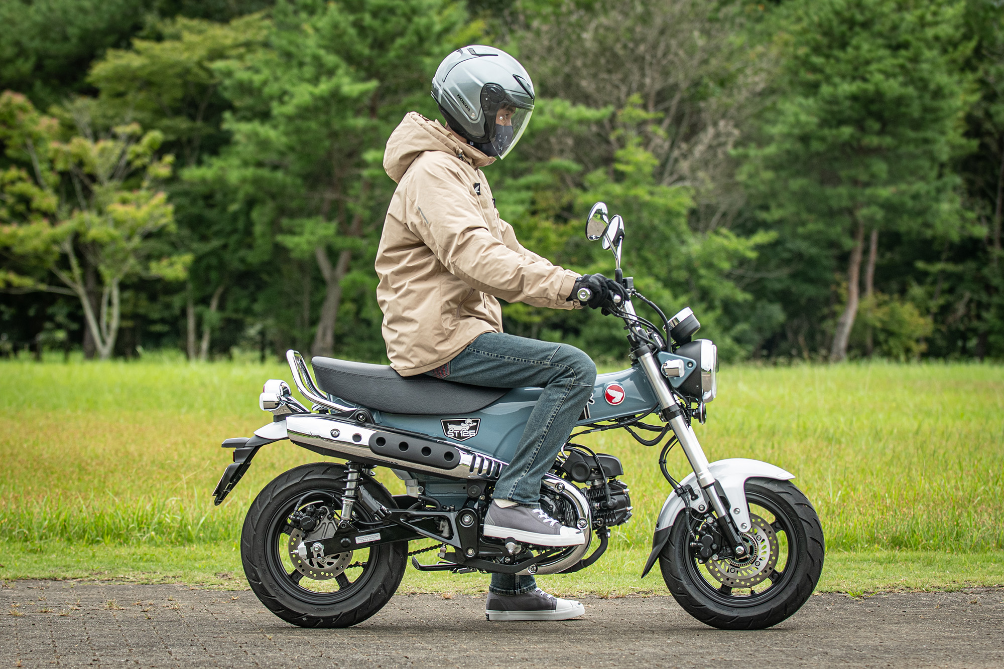 ホンダ　ダックス125シート