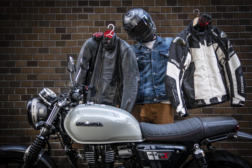 バイク用ウエアって“普通の服”と何が違うの？ライディングに特化された