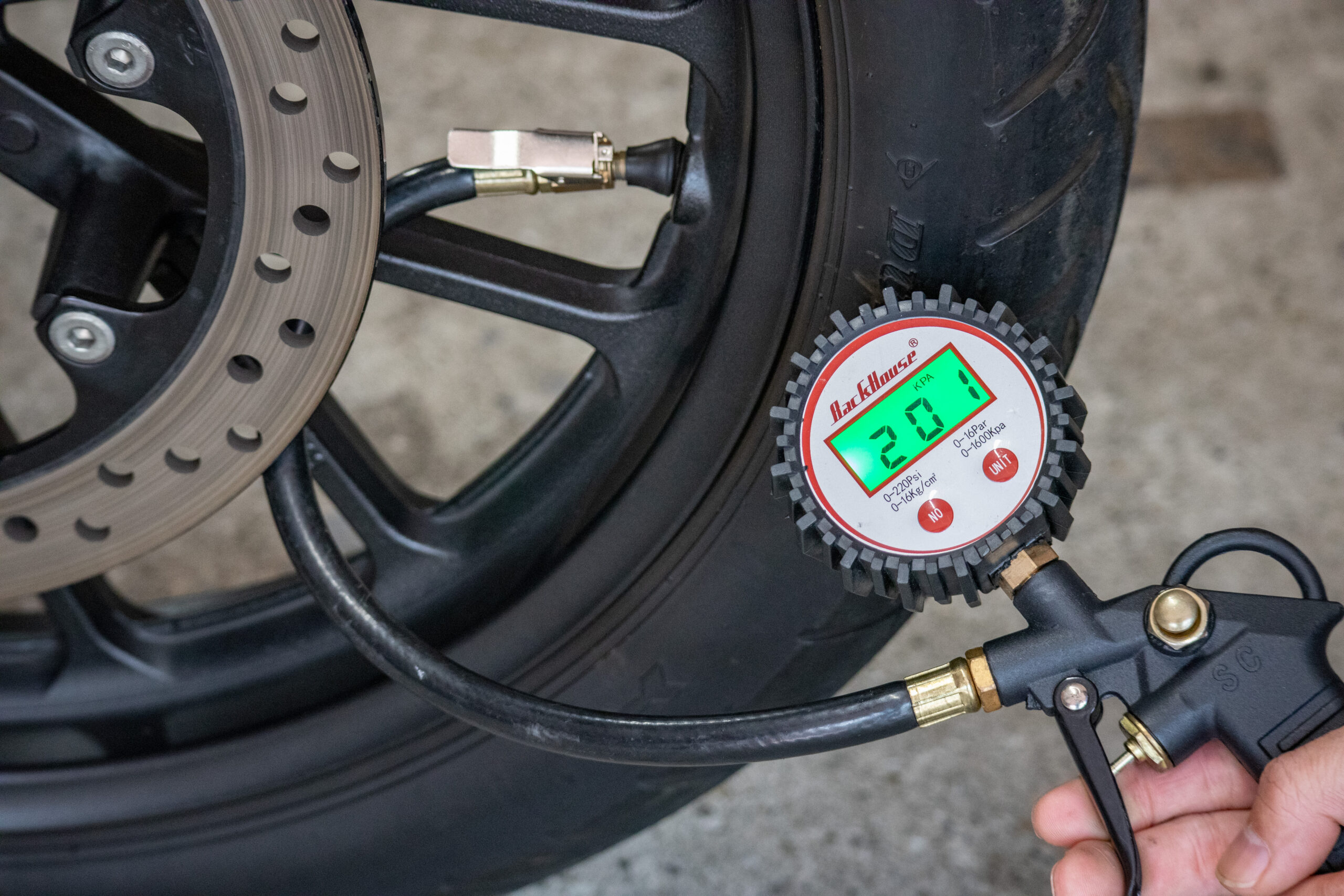 知ってました？タイヤにも使用期間がある事を！！