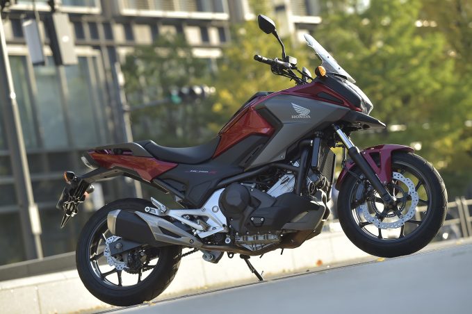 日本のツーリングでは Nc750x が最適解のひとつになる ホンダの道は一日にして成らず 第4回 Honda Nc750x 前編