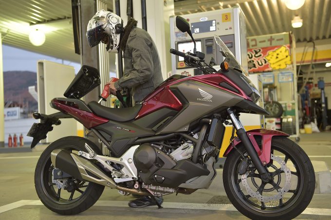 Nc750x Dct ってどんなバイク 燃費や足つき性 装備などを解説します ホンダバイク資料室 Nc750x Dual Clutch Transmission