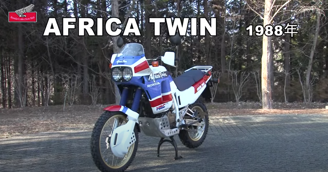 動画 パリダカレプリカと呼ばれた初代 アフリカツイン の貴重な走行映像は必見 ホンダ歴代バイク図鑑 Xrv650 Africa Twin 19年 編ホンダゴー バイクラボ