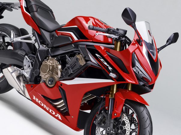 21モデルでホンダ Cbr650r と Cb650r がフロントフォーク仕様変更 スポーティな走りに磨きがかかる 価格と発売日は ホンダゴー バイクラボ