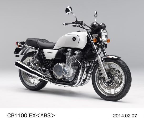 空冷4気筒 いま Cb1100 Ex というバイクが新車で買えるのは奇跡だと思う ホンダの道は一日にして成らず 第12回 Honda Cb1100 Ex 歴史編 空冷4気筒 いま Cb1100 Ex というバイクが新車で買えるのは奇跡だと思う ホンダの道は一日にして成らず 第12回 Honda Cb1100 Ex 歴史編