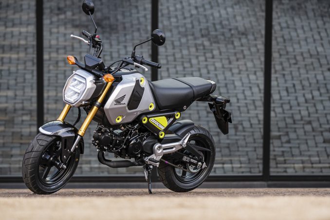 ついに国内正式発表 原付二種 125ccスポーツバイク グロム が新発売 価格と発売日も決定しました ホンダ21新車ニュース Honda Grom 編 ホンダゴー バイクラボ
