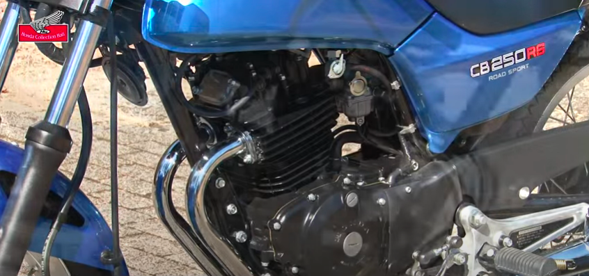 動画 80年代を駆け抜けたcbシリーズの傑作250cc単気筒ロードスポーツ Cb250rs ホンダ歴代バイク今昔図鑑 Cb250rs 1980年 編 動画 80年代を駆け抜けたcbシリーズの傑作250cc単気筒ロードスポーツ Cb250rs ホンダ歴代バイク今昔図鑑 Cb250rs 1980年 編