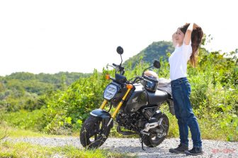 GROM 20代女子的試乗レポート 「ホントに125cc？ 長距離ツーリングしたくなるポテンシャル！」【後編】