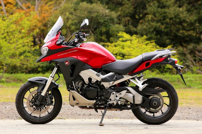 Vfr800xってどんなバイク 燃費や足つき性 装備などを解説 ホンダバイク資料室 Honda Vfr800x 19