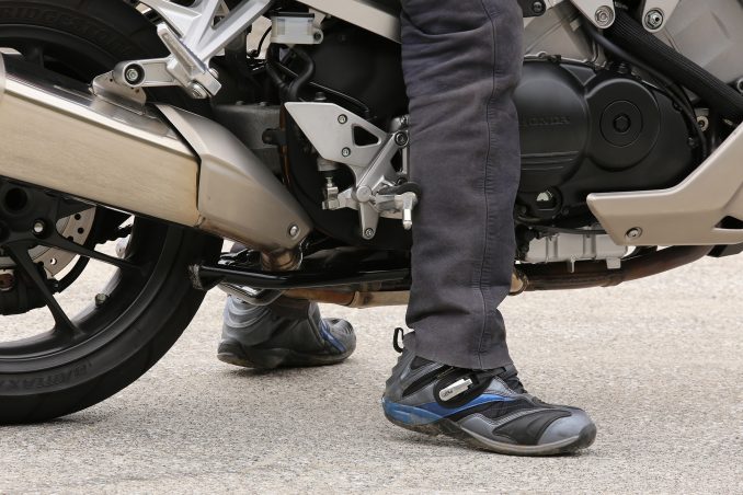 Vfr800xってどんなバイク 燃費や足つき性 装備などを解説 ホンダバイク資料室 Honda Vfr800x 19