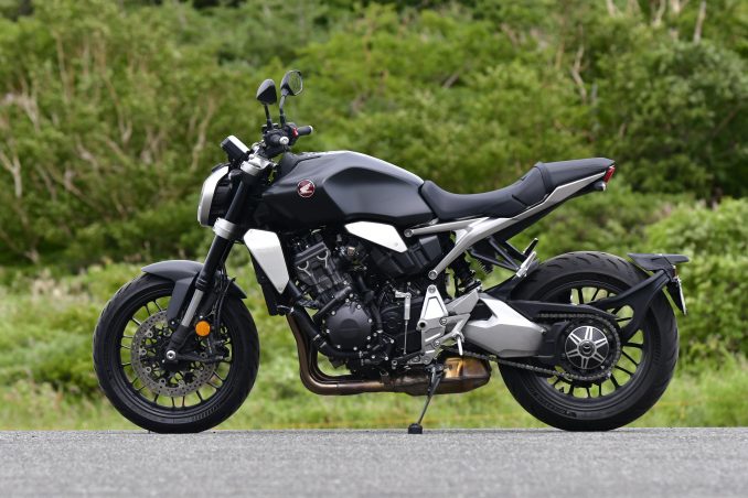 Cb1000rってどんなバイク 燃費や足つき性 装備などを解説します ホンダバイク資料室 Honda Cb1000r 21