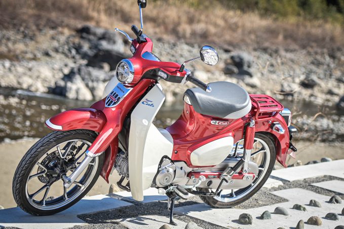新型エンジン搭載 二代目 スーパーカブ C125 はどこが変わった 原付二種で楽しむホンダのバイク 第7回 スーパーカブ C125 前編 新型エンジン搭載 二代目 スーパーカブ C125 はどこが変わった 原付二種で楽しむホンダのバイク 第7回 スーパーカブ C125 前編