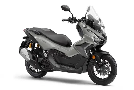 （有）SBS　青山でADV160をレンタル