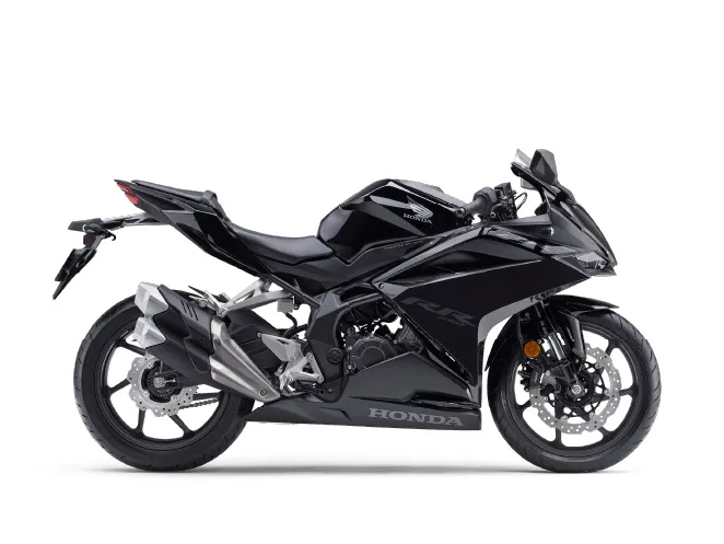 オ－トショップムラヤでCBR250RRをレンタル