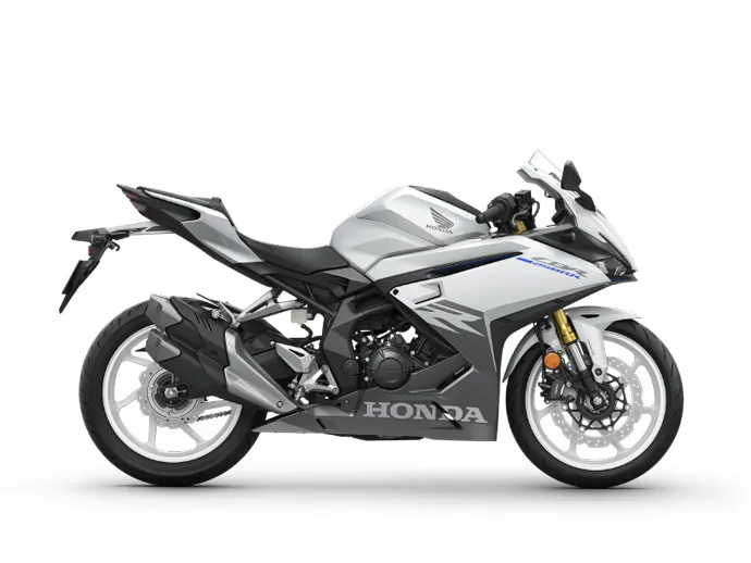 ホンダドリーム名古屋西で CBR250RRをレンタル