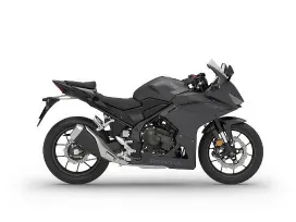 ホンダドリーム倉敷でCBR400R E-Clutchをレンタル