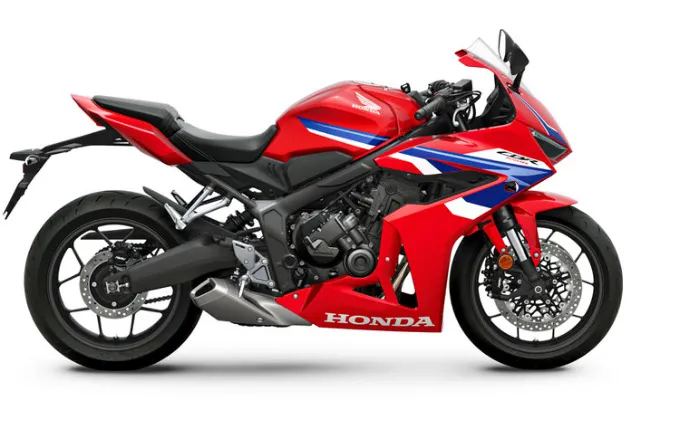 ホンダドリーム戸田美女木で CBR650R E-Clutchをレンタル