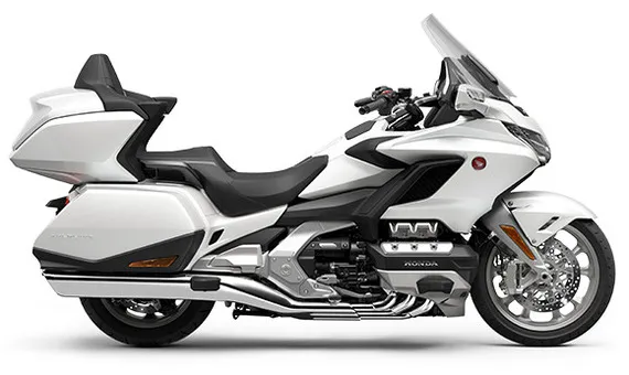 ホンダドリーム戸田美女木でGold Wing Tour DCT<AIRBAG>をレンタル