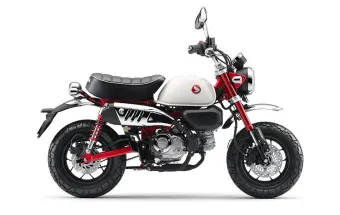 （有）モトショップやまもとでモンキー125をレンタル